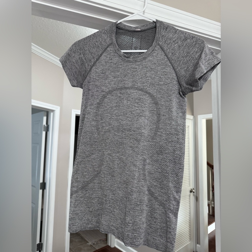 Lululemon Swiftly Tech Short-Sleeve Shirt 2.0
